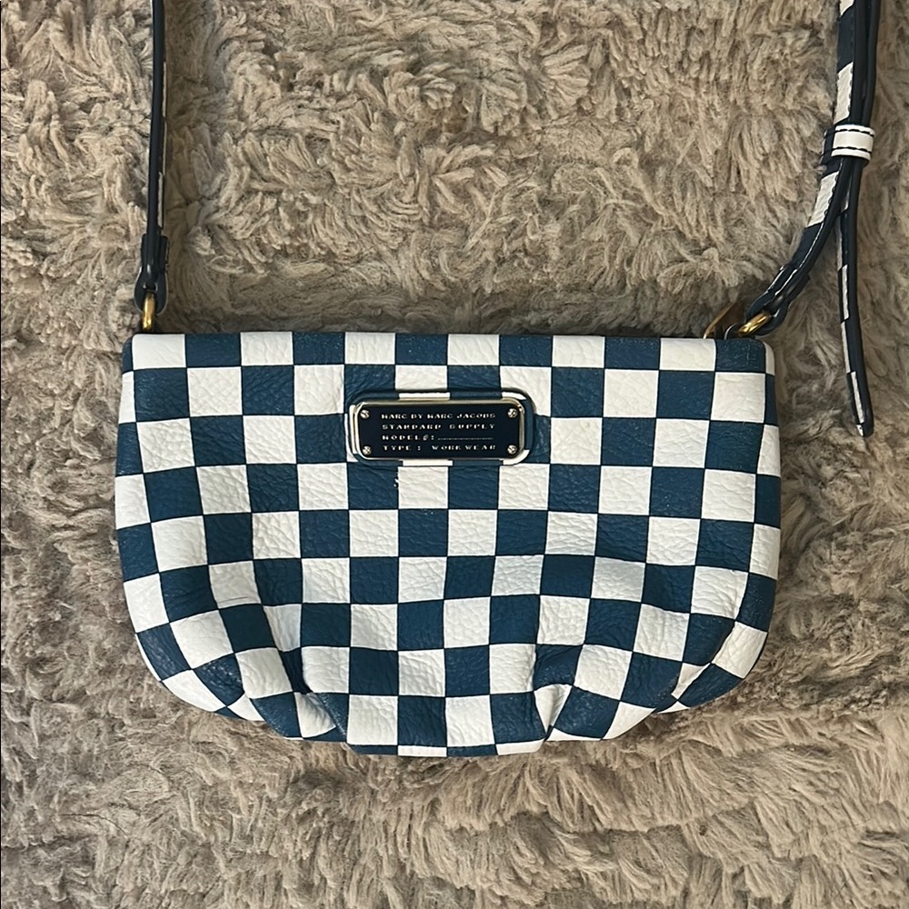 Marc Jacobs Black and White Crossbody Bag with Checkerboard Design - Picture 2 of 8